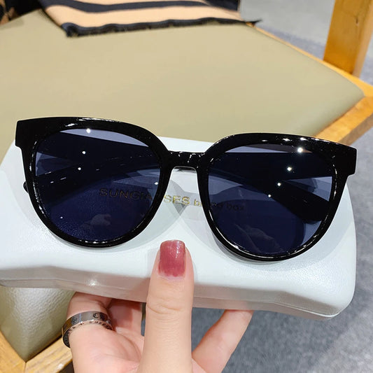Ladies Classic Outdoor Shades UV400 Glasses - Fútbol Essentials